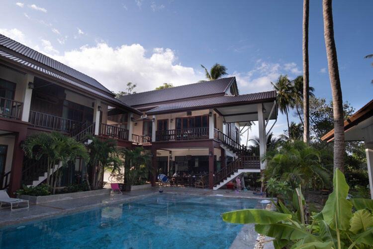 Coconut Tree Homestay Ban Wa Thon Екстериор снимка